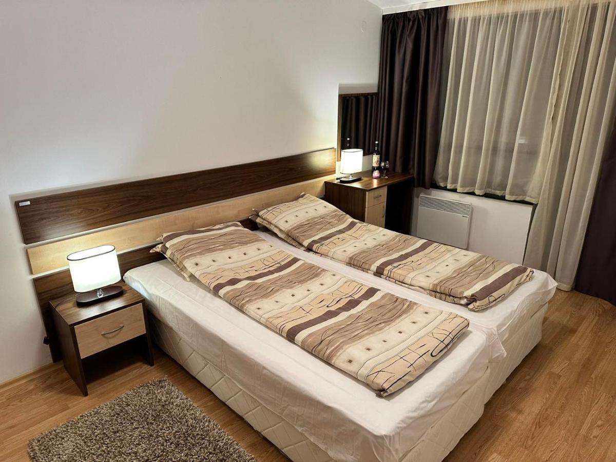 Aspen Luxury Apartamnet Razlog Exterior photo