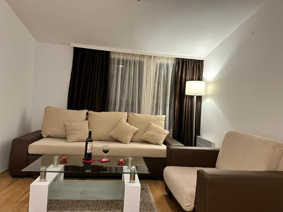 Aspen Luxury Apartamnet Razlog Exterior photo